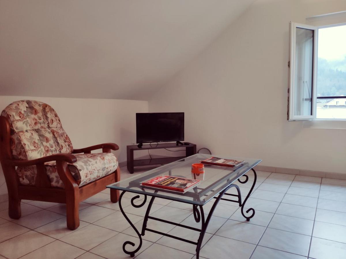 Au Bord Du Foron Apartment Scionzier Exterior photo